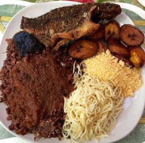 WAAKYE WITH FRIED FISH.